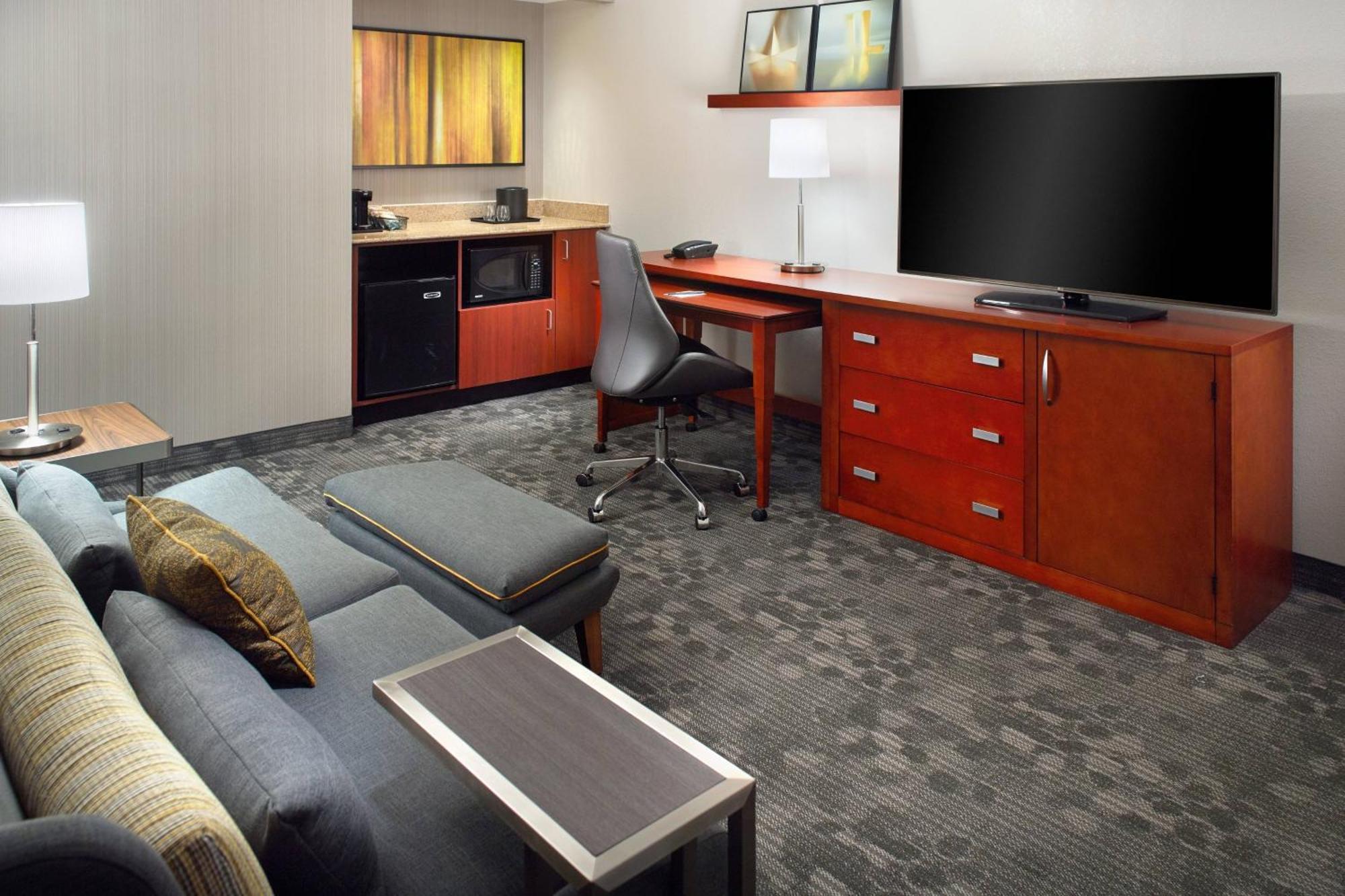 Courtyard By Marriott Raleigh Cary Hotel Exterior foto